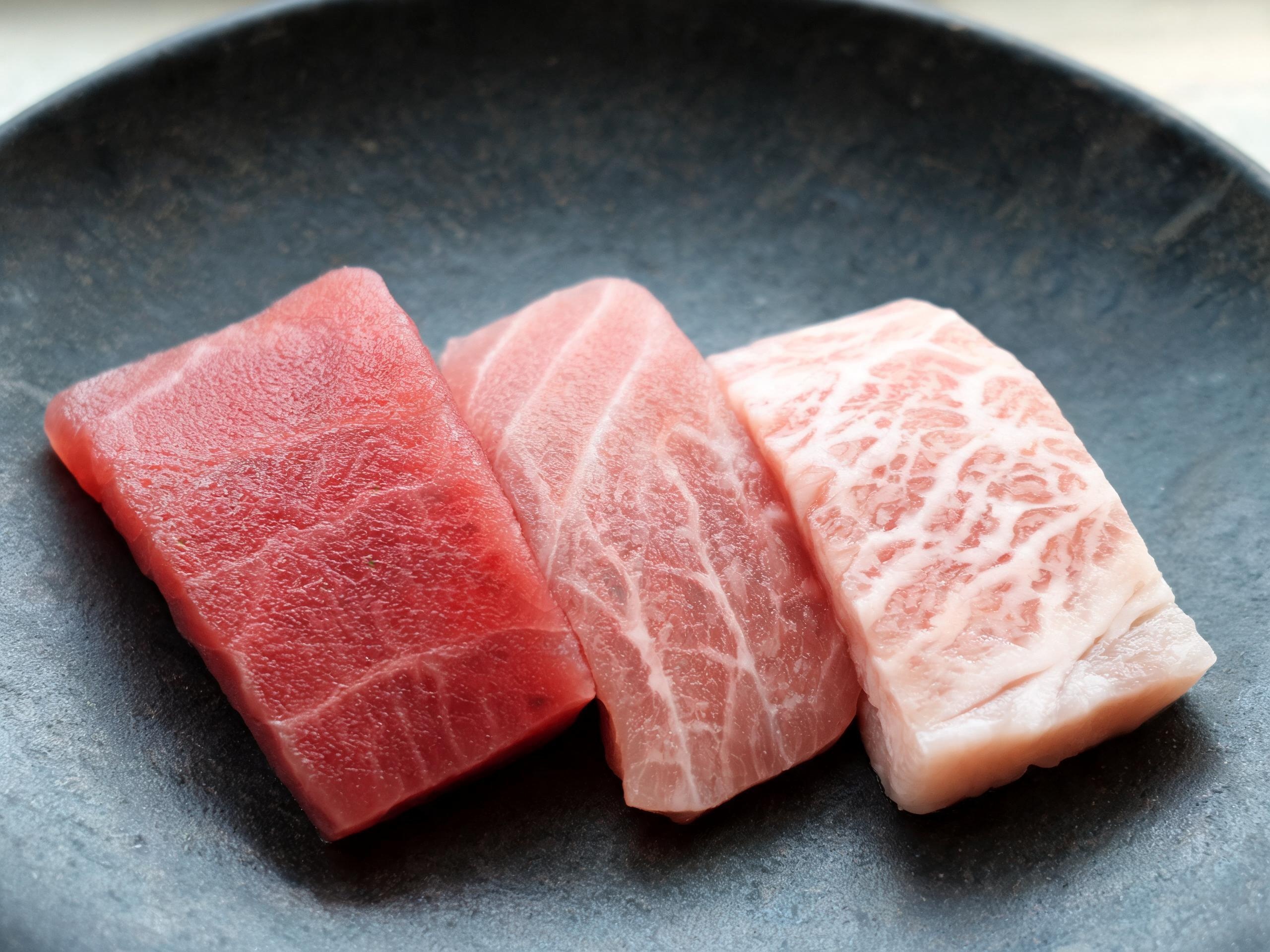 赤身・中トロ・大トロの鮪の食べ比べ